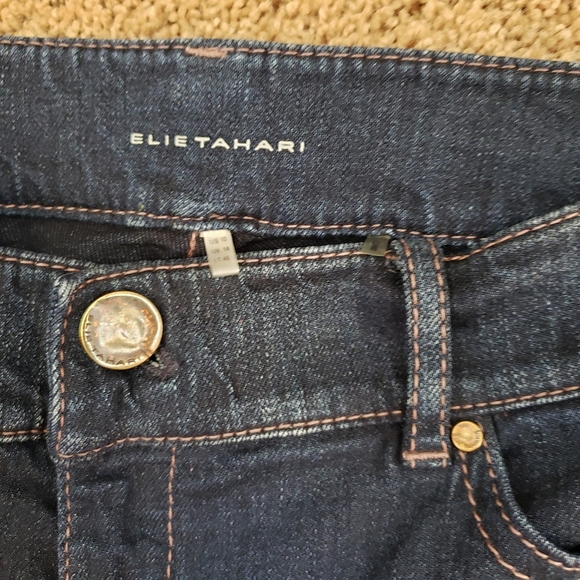 Elie Tahari Jeans Classic Flare Long - Picture 3 of 10